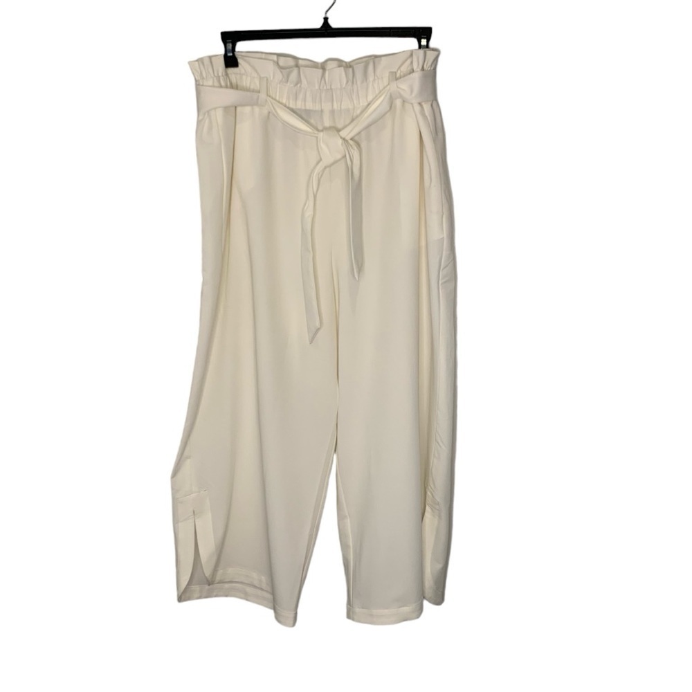 Eloquii winter white ivory dress pant with tie. Size 16